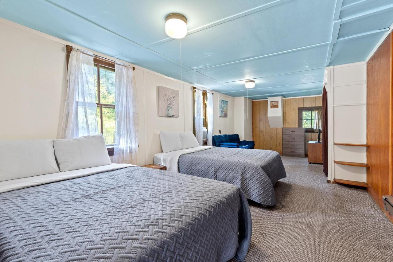 Harney Camp Cabins Hill City Eksteriør bilde